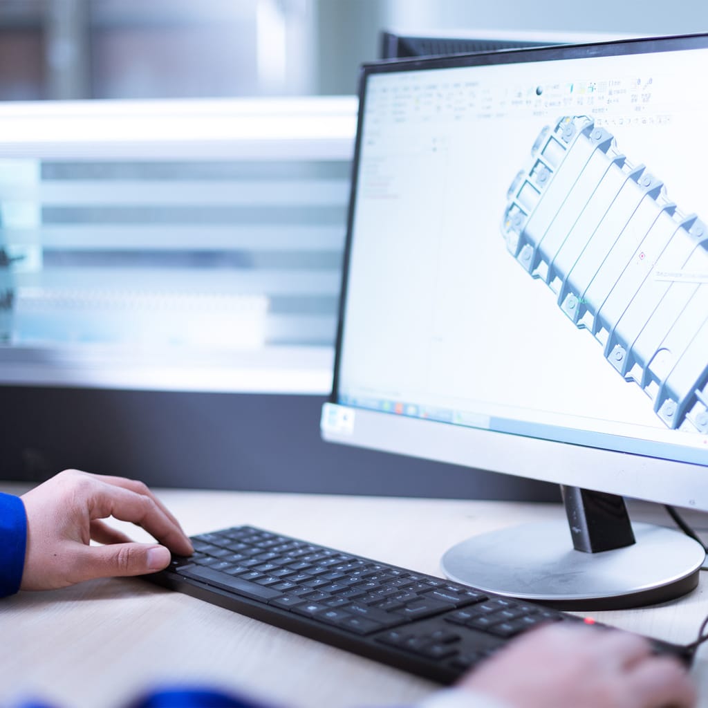 Agent de fabrication-deviseur / Agente de fabrication-deviseuse en industrie graphique