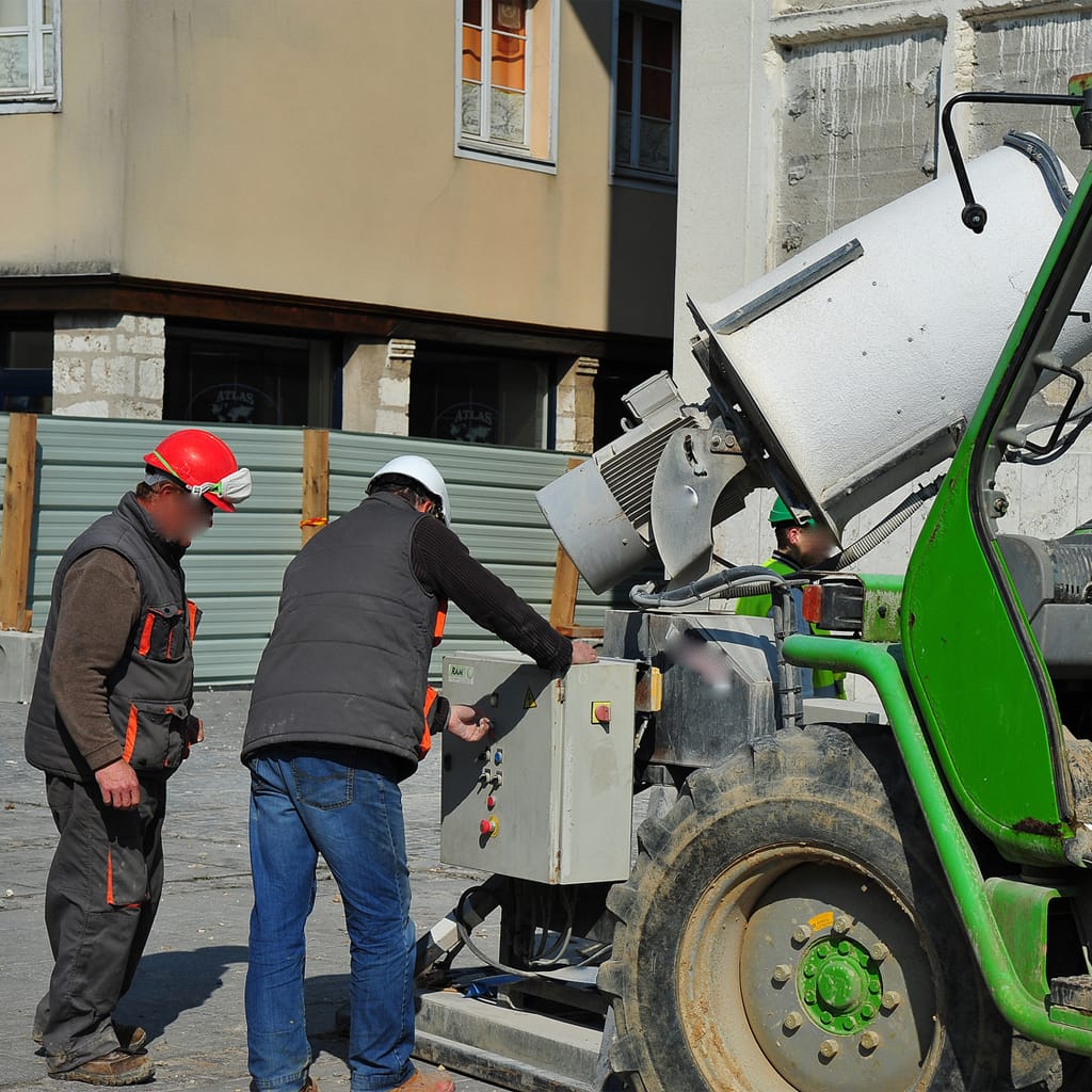 image technicien/ne de maintenance des matériels agricoles ou d'espaces verts